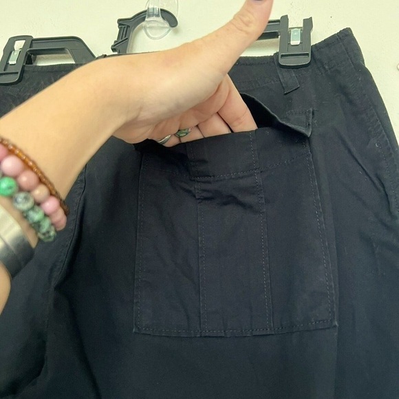 Eddie Bauer capris petite size 10 - Picture 7 of 9